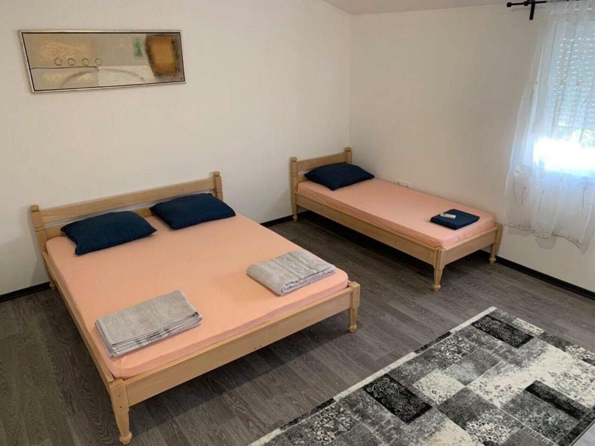 モスタルApartman Grande Ajnaアパートメント エクステリア 写真